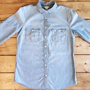 J. Crew Chambray Denim Light Wash Roll Sleeve Button Down Up Women Cotto…